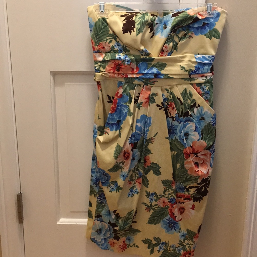 Beautiful floral strapless dress